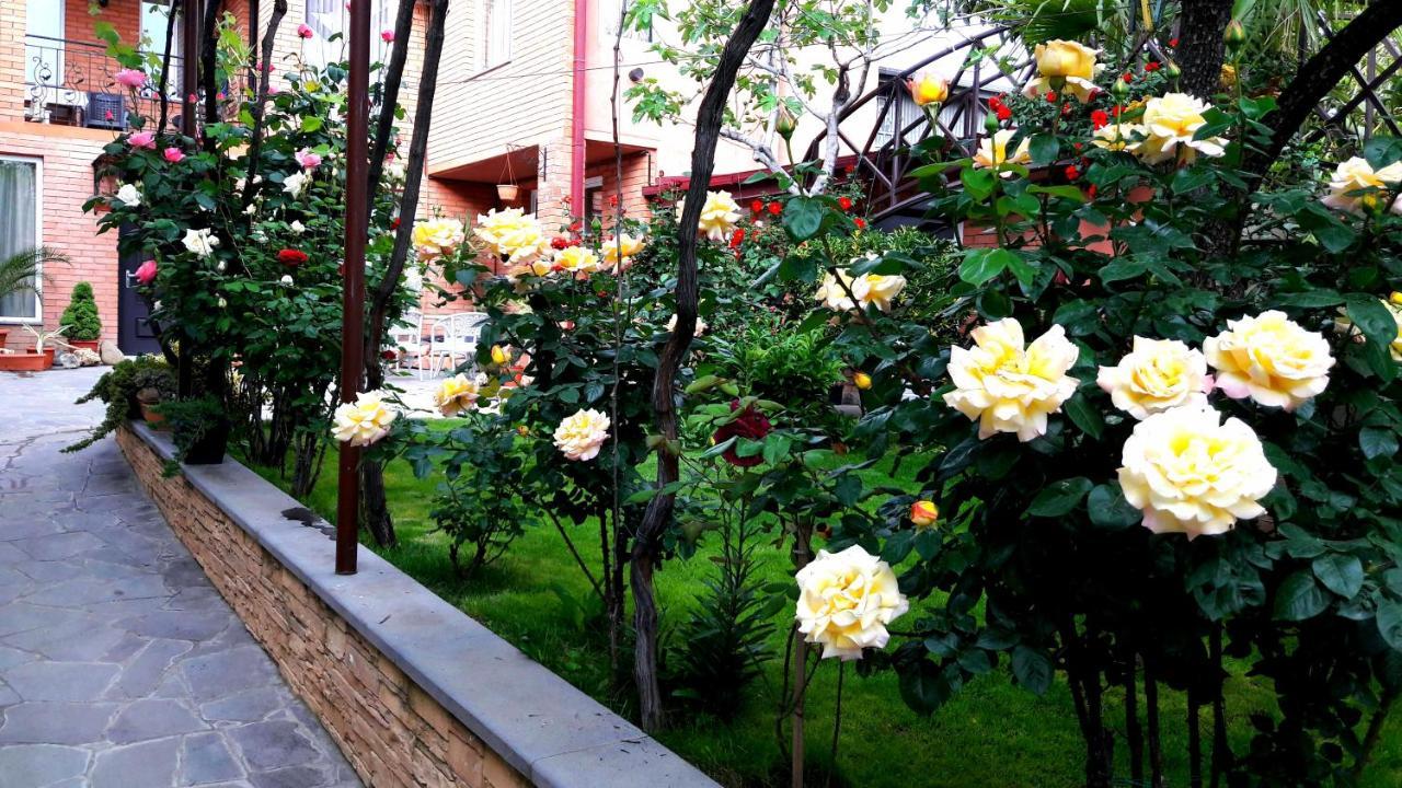 Green Garden Tbilisi Ngoại thất bức ảnh